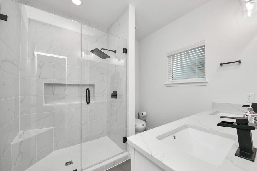 Furnished interior view inside a new home in Spring Branch Crossing, Conroe (Image 4). Furnished interior view inside a new home in Spring Branch Crossing, Conroe (Image 4).