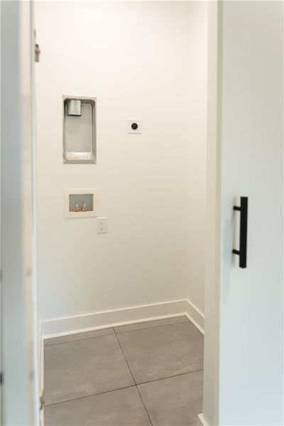 Spacious, unfurnished interior of a new home in , Atlanta (Image 27).