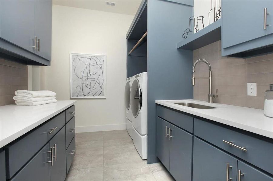 Furnished interior view inside a new home in Harvest - 80', Northlake (Image 22). Furnished interior view inside a new home in Harvest - 80', Northlake (Image 22).