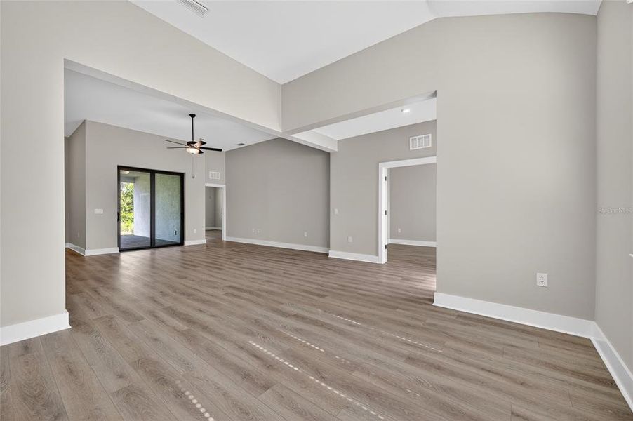 Spacious, unfurnished interior of a new home in , Port Charlotte (Image 22).