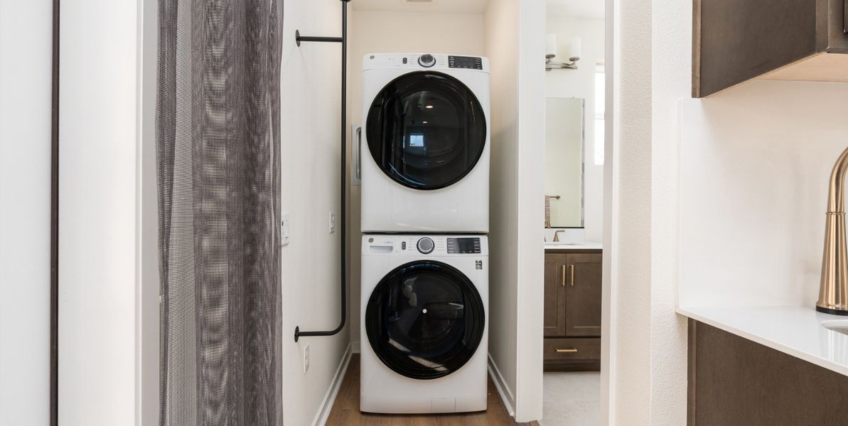 Horizon at Cascade Landing - 1440x724 (64)