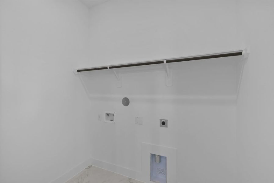 Representative unfurnished interior of a home built from the Nicklaus by Chesmar Homes in Riceland Alley Loads, Mont Belvieu (Image 78).