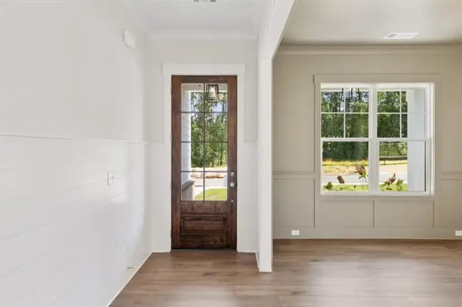 Spacious, unfurnished interior of a new home in Hillshire, Cumming (Image 14).