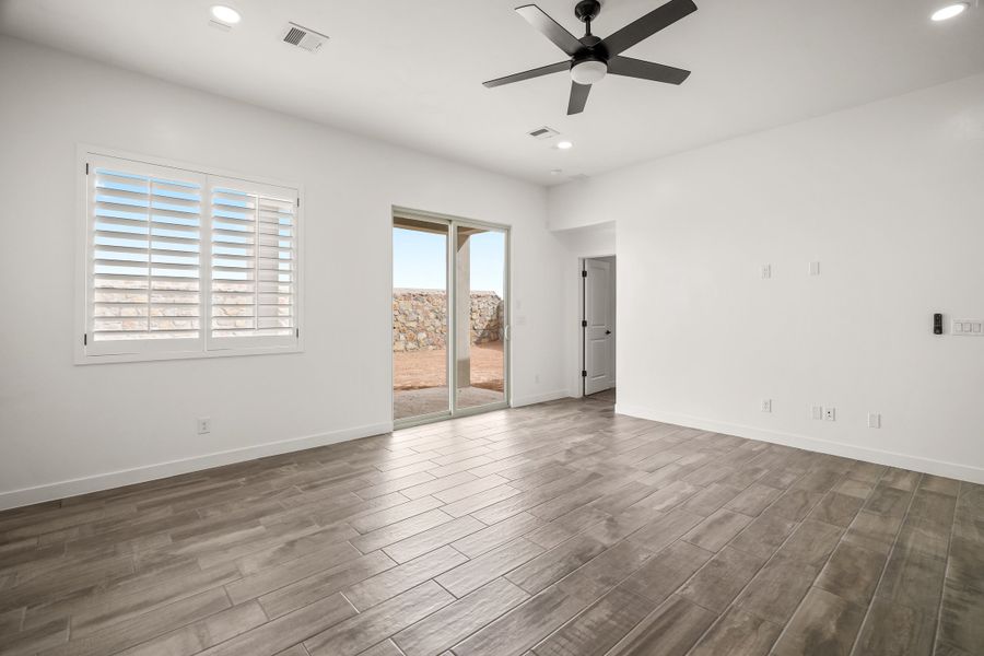 Representative unfurnished interior of a home built from the Sand Hills by LEH. Homes in Summer Sky North, El Paso (Image 49). Representative unfurnished interior of a home built from the Sand Hills by LEH. Homes in Summer Sky North, El Paso (Image 49).