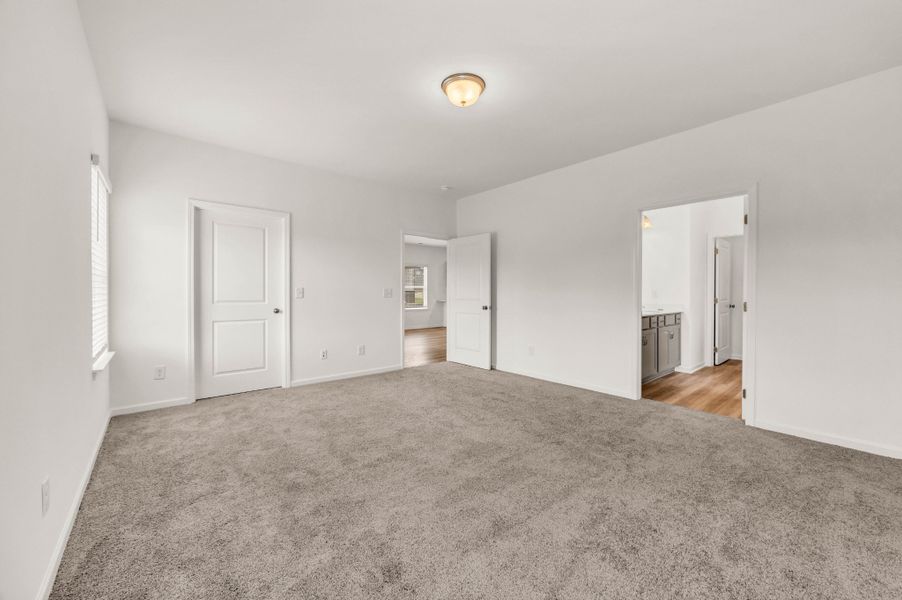 Spacious, unfurnished interior of a new home in The Oaks, Clarksville (Image 21). Spacious, unfurnished interior of a new home in The Oaks, Clarksville (Image 21).