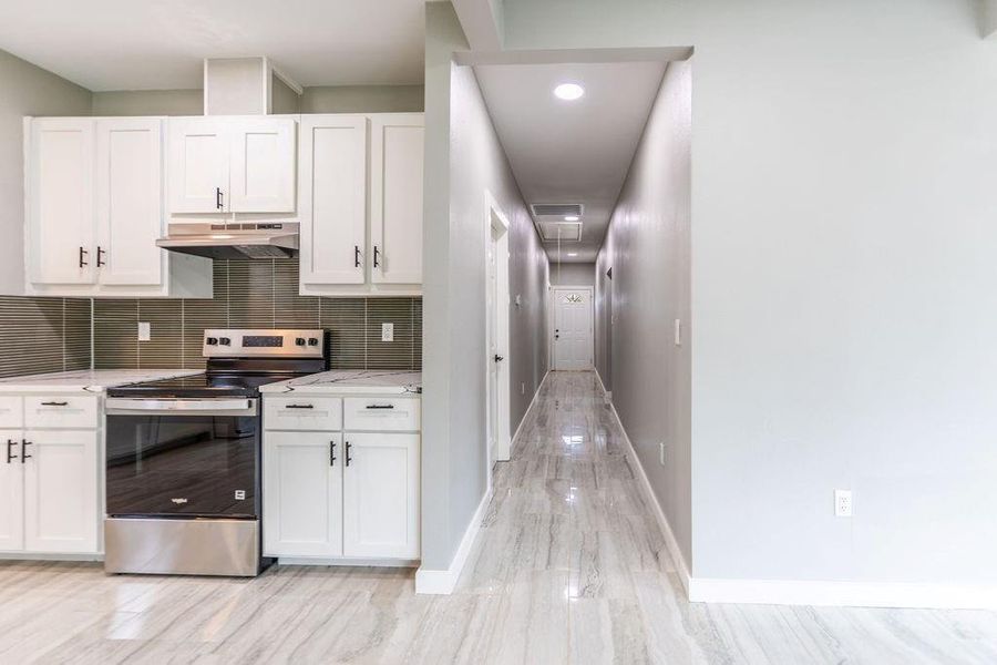 Furnished interior view inside a new home in , Walnut Springs (Image 9).