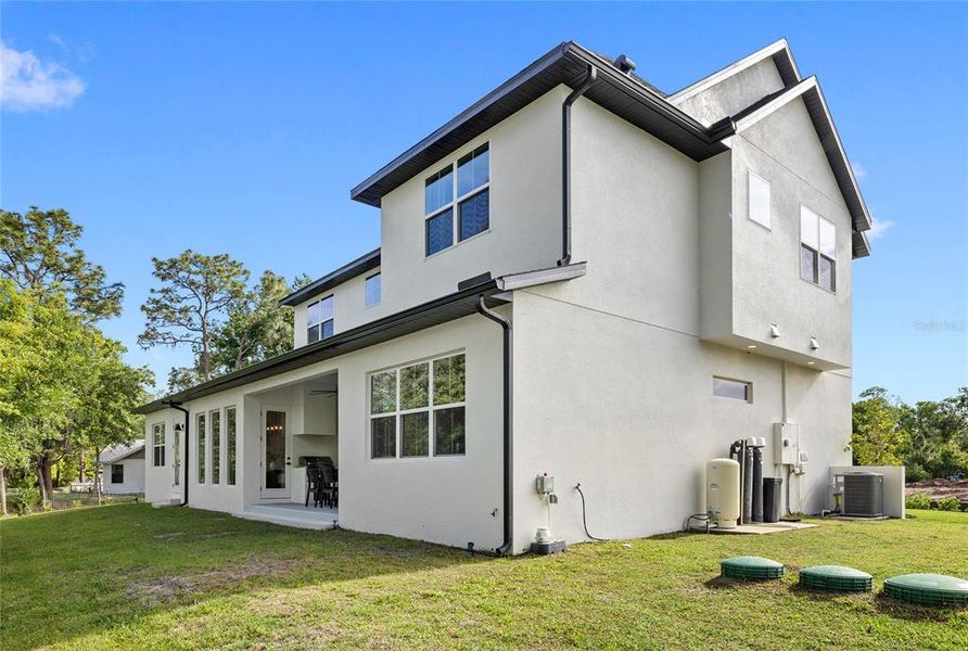 Exterior details and patio area of a home in , St. Cloud (Image 31).