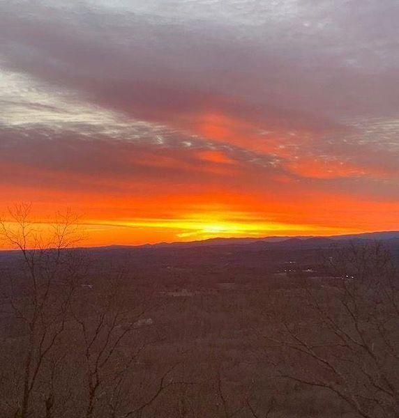 Natural landscape and outdoor views near  in Cleveland (Image 56).