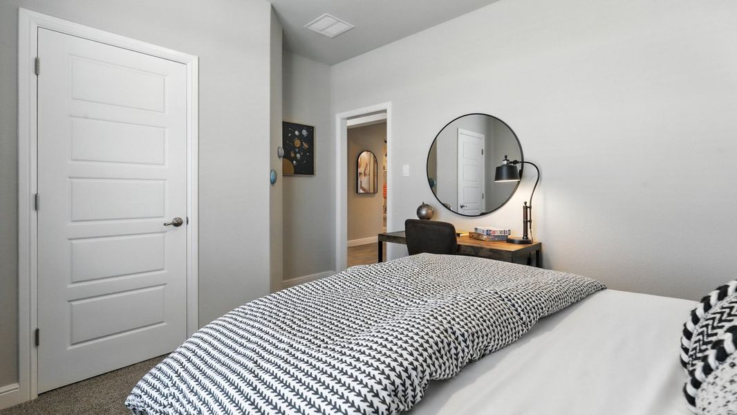 Furnished interior view inside a new home in Lakeview Pointe, Grand Prairie (Image 30).