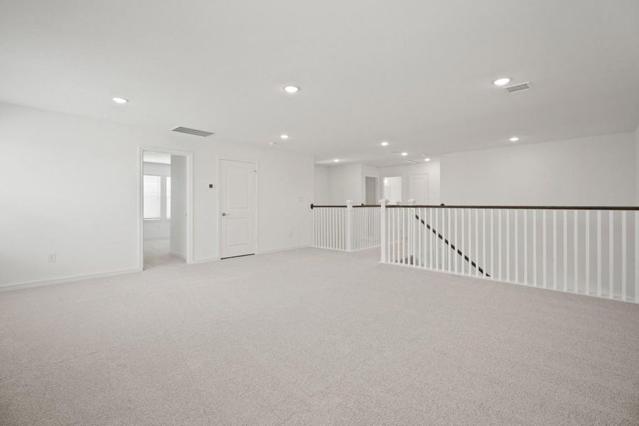 Spacious, unfurnished interior of a new home in Westland Ranch - 70' Homesites, League City (Image 34).