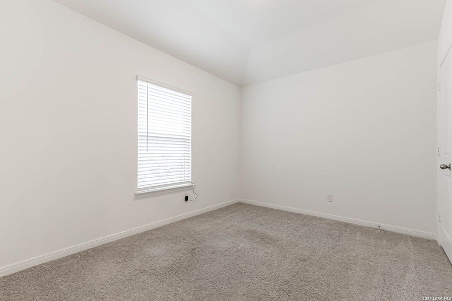 Spacious, unfurnished interior of a new home in Luckey Ranch, San Antonio (Image 16).