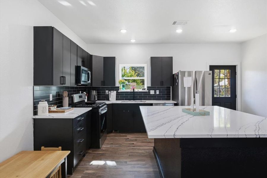 Furnished interior view inside a new home in , Grand Saline (Image 14).