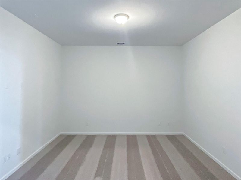 Spacious, unfurnished interior of a new home in Canterra Creek  60', Rosharon (Image 11).