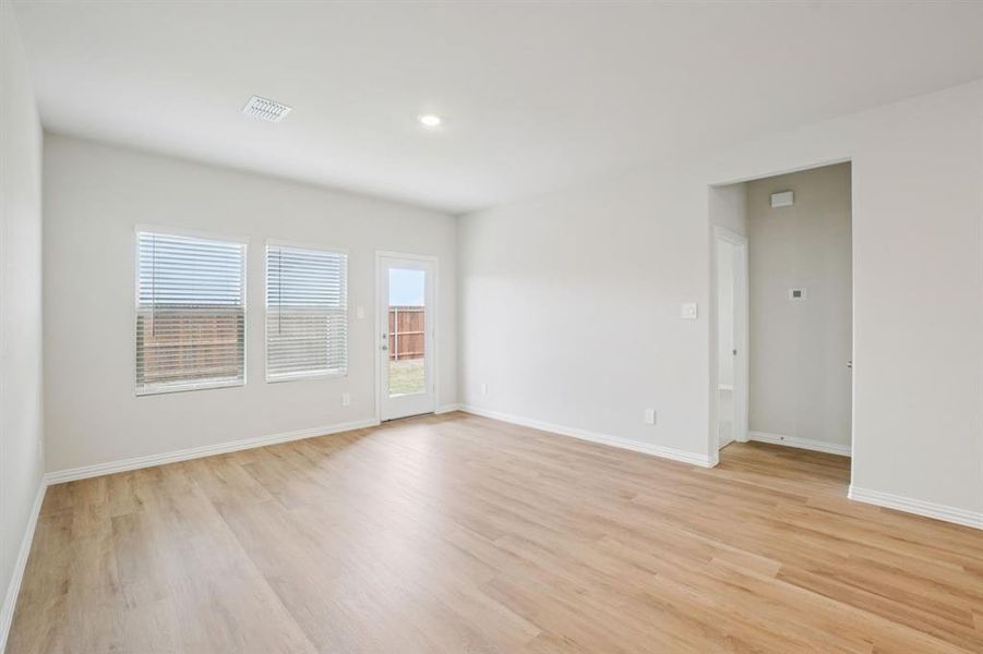 Spacious, unfurnished interior of a new home in Parks at Foster Crossing - Spring Series, Anna (Image 22). Spacious, unfurnished interior of a new home in Parks at Foster Crossing - Spring Series, Anna (Image 22).