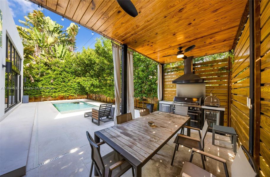 Furnished interior view inside a new home in , Miami (Image 45).