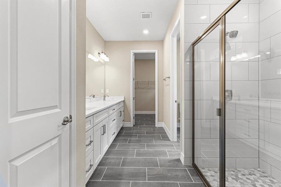 Image 43 of a home in .