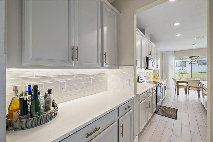 Furnished interior view inside a new home in , Minneola (Image 50).