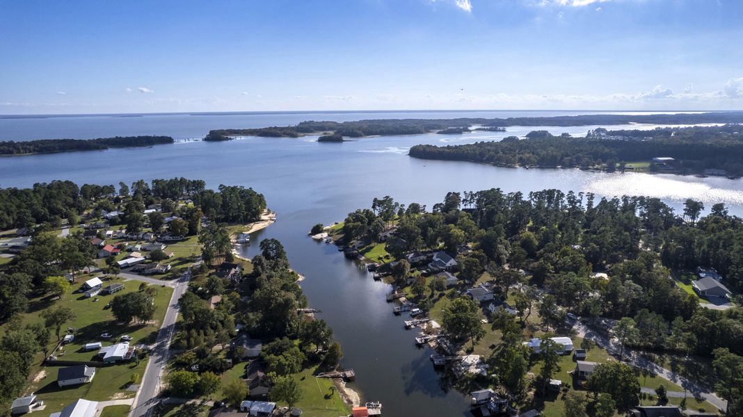 Image 34 of a home in .