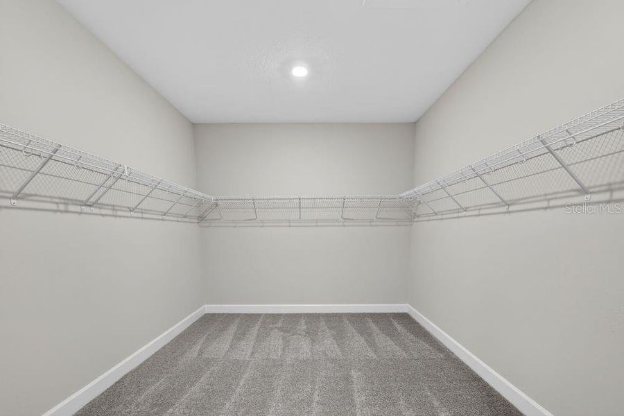 Spacious, unfurnished interior of a new home in Firethorn, Parrish (Image 16).