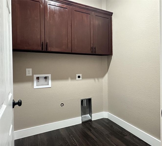 Spacious, unfurnished interior of a new home in , Bastrop (Image 20). Spacious, unfurnished interior of a new home in , Bastrop (Image 20).