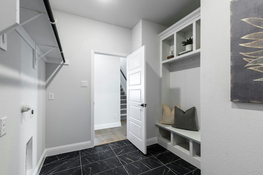 Furnished interior view inside a new home in Kentsdale Farms, DeSoto (Image 23).