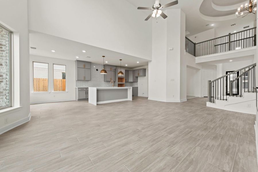 Representative image. Features, specifications, selections and colors may vary. Representative image. Features, specifications, selections and colors may vary.