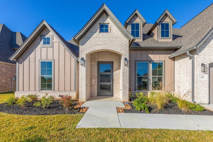 Front exterior of a new home in , Beaumont, TX, highlighting curb appeal (Image 25).