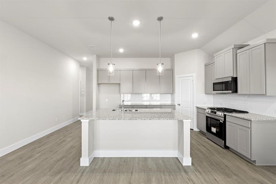 08. 2372 Bell - Kitchen