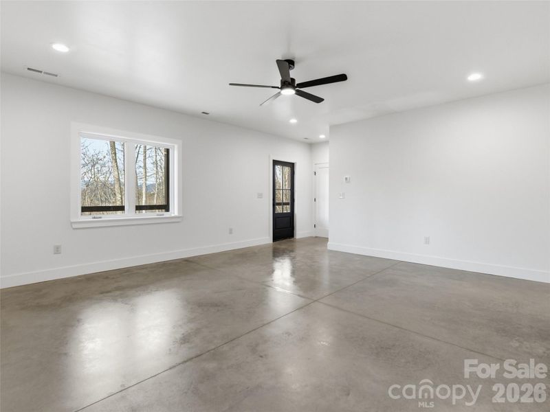 Spacious, unfurnished interior of a new home in , Clyde (Image 25).