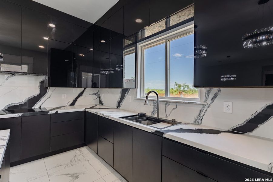 Furnished interior view inside a new home in , Harlingen (Image 10).
