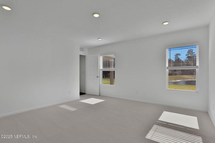 Spacious, unfurnished interior of a new home in Wilford Oaks, Orange Park (Image 22).