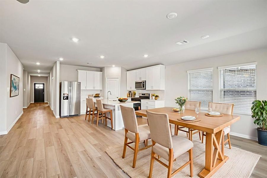 Furnished interior view inside a new home in Lakehaven - Signature Series, Farmersville (Image 8). Furnished interior view inside a new home in Lakehaven - Signature Series, Farmersville (Image 8).