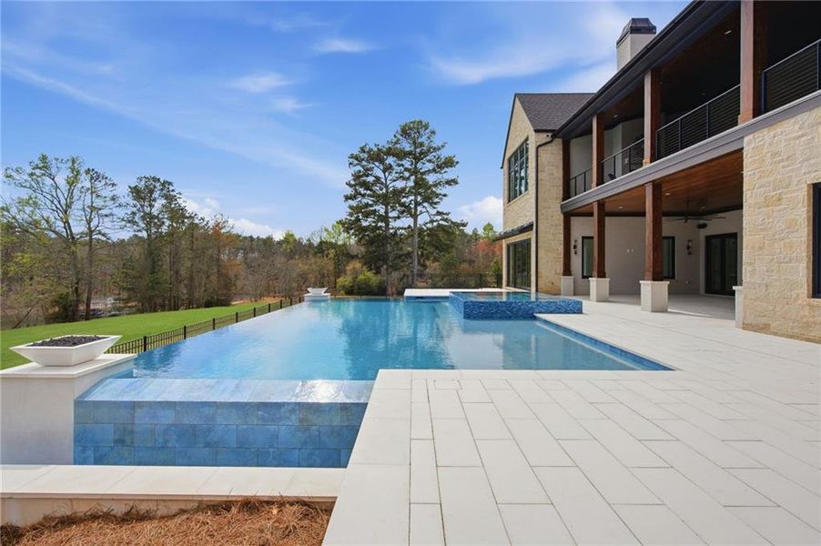 Exterior details and patio area of a home in , Gainesville (Image 36).