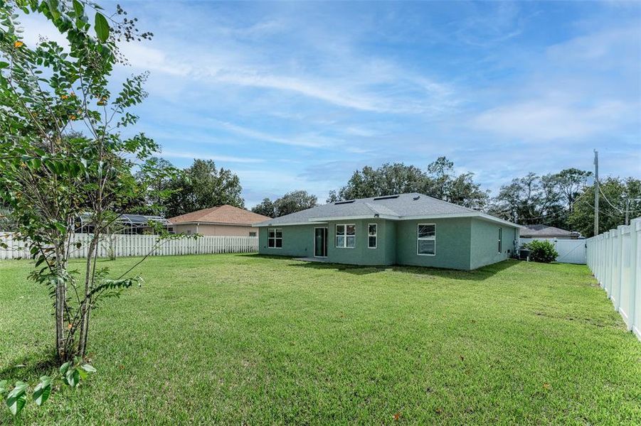 Front exterior of a new home in , Palm Coast, FL, highlighting curb appeal (Image 19).
