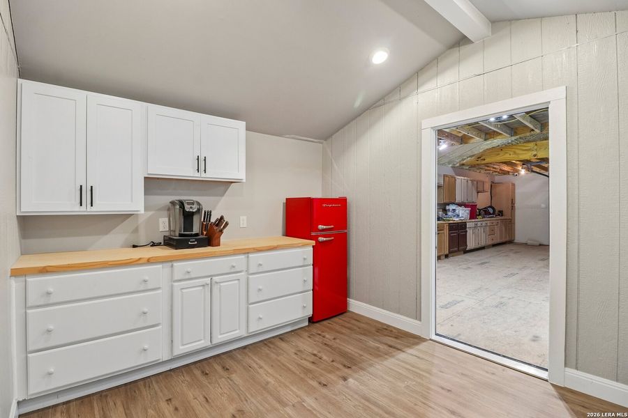 Furnished interior view inside a new home in , Bandera (Image 8).
