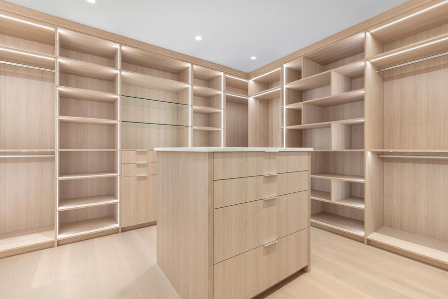 PRIMARY CLOSET #1 PRIMARY CLOSET #1