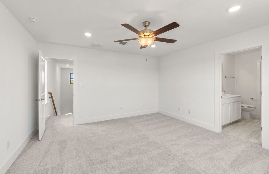 Spacious, unfurnished interior of a new home in Cameron Place, Austin (Image 11). Spacious, unfurnished interior of a new home in Cameron Place, Austin (Image 11).
