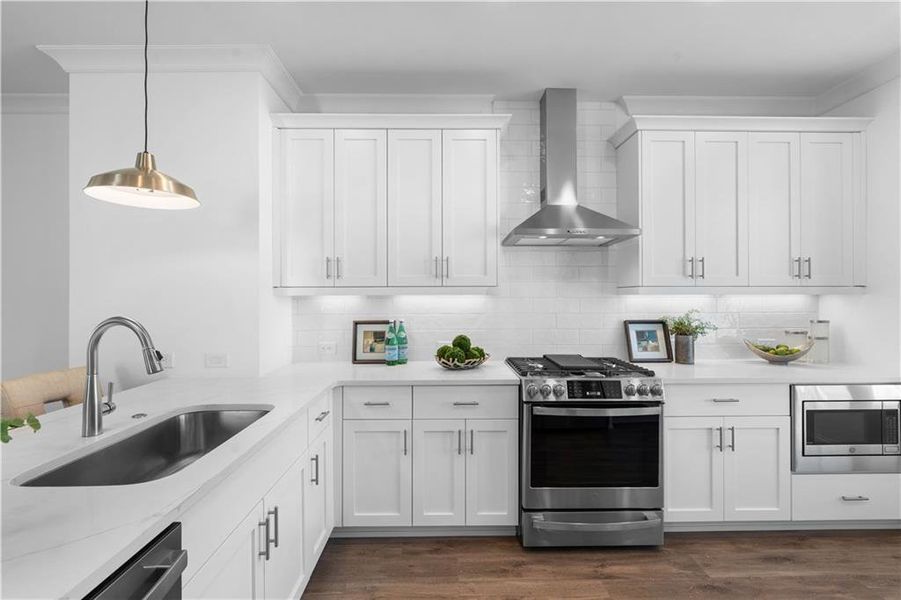 Furnished interior view inside a new home in Waterhaven, Cumming (Image 8).