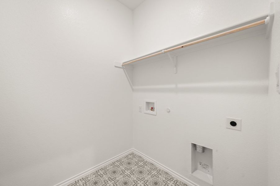 Spacious, unfurnished interior of a new home in Chisholm Hills, Cleburne (Image 26).
