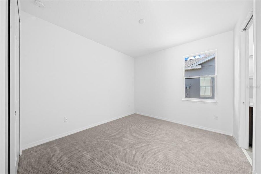 Spacious, unfurnished interior of a new home in , Ocala (Image 40).