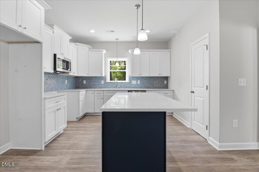 18-115 Sagewood Dr-18