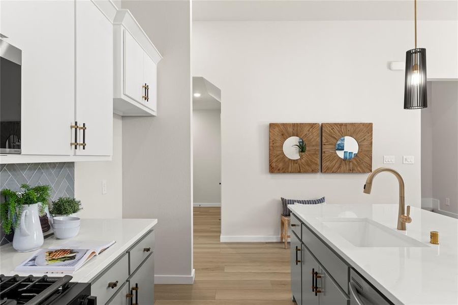 Furnished interior view inside a new home in Cottonwood Creek, Wylie (Image 6).