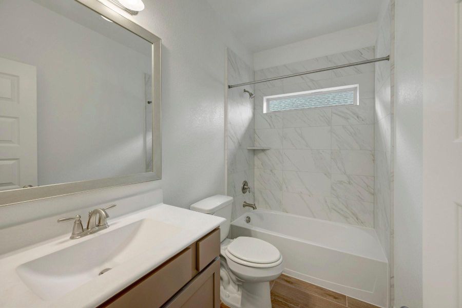 Hall bath (*Photo not of actual home and used for illustration purposes only.) Hall bath (*Photo not of actual home and used for illustration purposes only.)