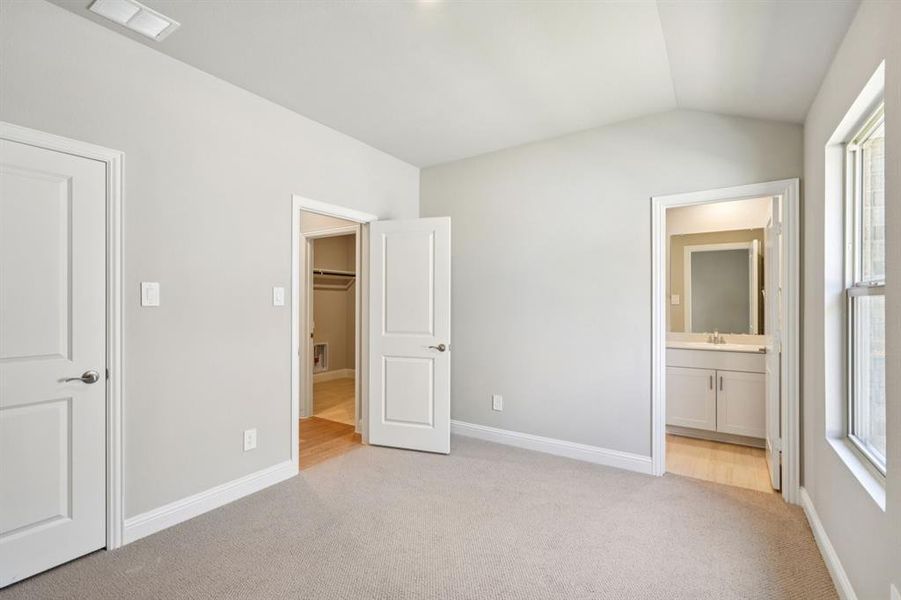 Photo is not of the actual home, but is an inspirational photo of builder’s model home and may depict options, furnishings, and/or decorator features that are not included. Photo is not of the actual home, but is an inspirational photo of builder’s model home and may depict options, furnishings, and/or decorator features that are not included.