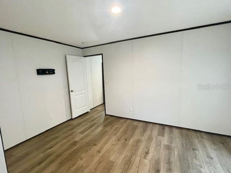 Spacious, unfurnished interior of a new home in , Lake Wales (Image 11).