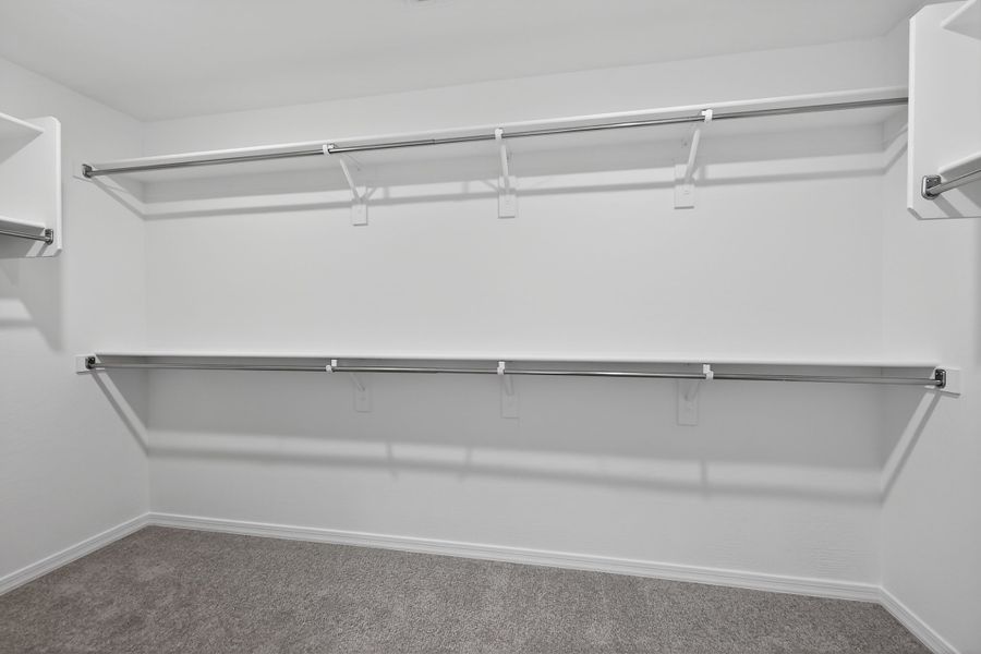 Spacious, unfurnished interior of a new home in Artisan at Asante, Surprise (Image 21).