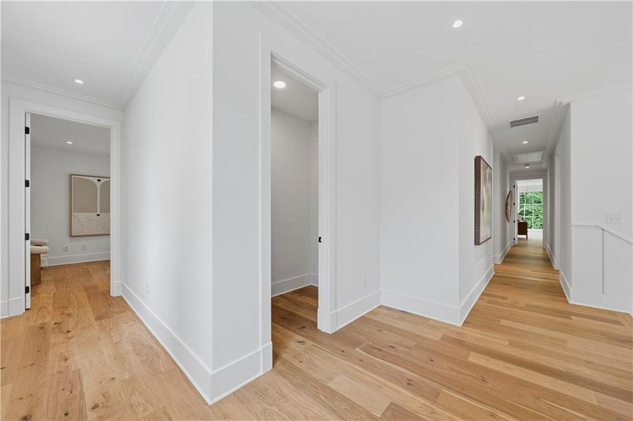 Spacious, unfurnished interior of a new home in , Atlanta (Image 27).