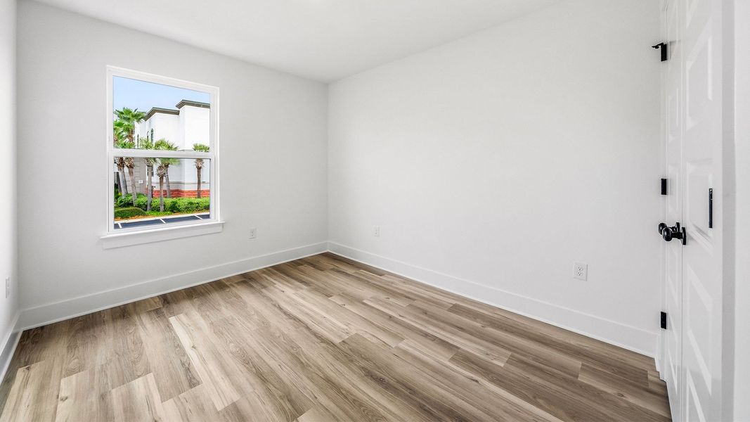 Spacious, unfurnished interior of a new home in Palm Street Townhomes, Destin (Image 23).