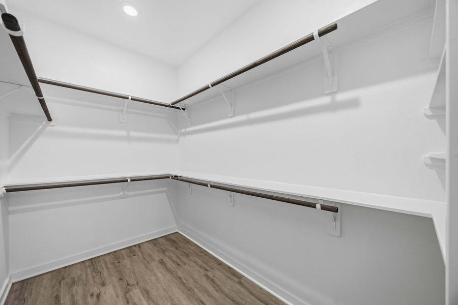 Spacious, unfurnished interior of a new home in La Segarra 40', Brookshire (Image 32). Spacious, unfurnished interior of a new home in La Segarra 40', Brookshire (Image 32).