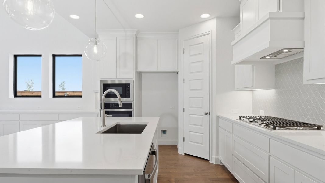 Furnished interior view inside a new home in Cambridge Crossing, Celina (Image 11).